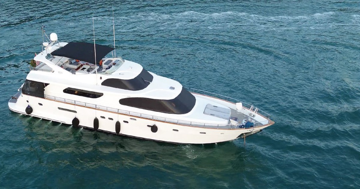 private yacht in bodrum