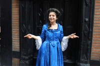 Pasee con Madame de Lapérouse en Albi del siglo XVIII - Housity