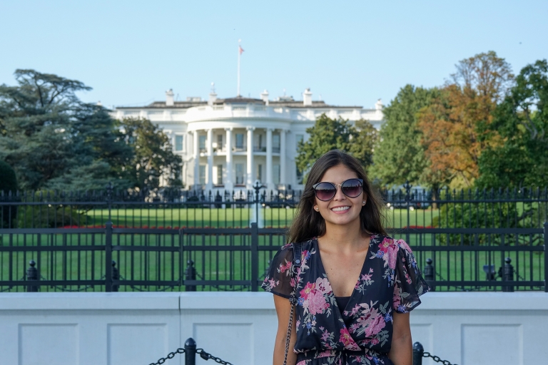 Privates Fotoshooting vor dem Weißen Haus und dem Obersten GerichtshofWashington: Professionelles Foto-Shooting im Weißen Haus