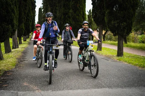 Roma: Tour guiado por la Vía Apia en E-Bike con aperitivo italiano