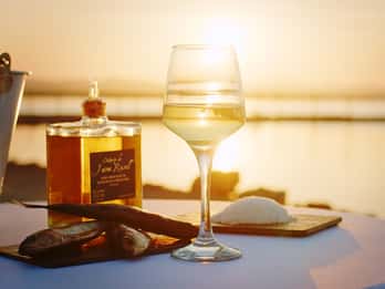 Culinary demonstration with Gourmet Tasting in The Pink Lake