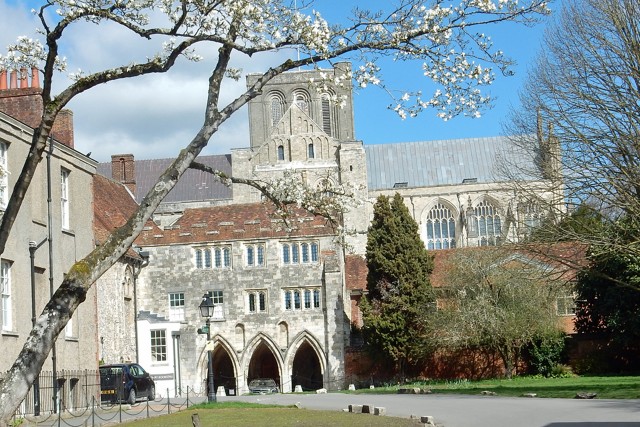 Visit Winchester Smartphone Self-Guided Heritage Walks in Winchester, England