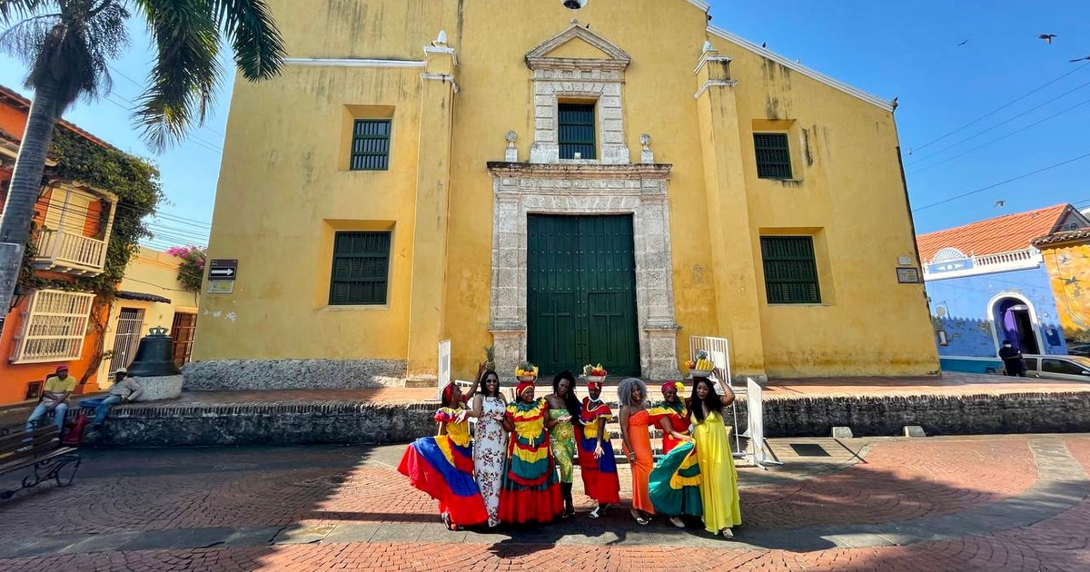 Private City Tour Through The Vibrant Streets Of Cartagena Getyourguide