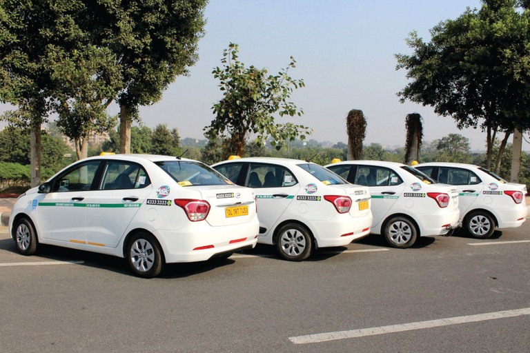 Transfert aller simple vers Delhi, Jaipur ou Agra en voiture privéeTransfert aller simple de New Delhi à Jaipur