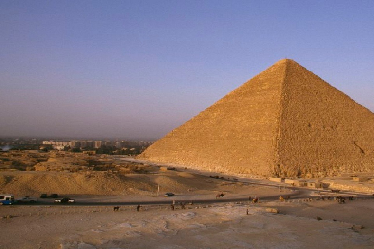 Cairo: Shared Half-Day tour of the Pyramids of Giza &guide