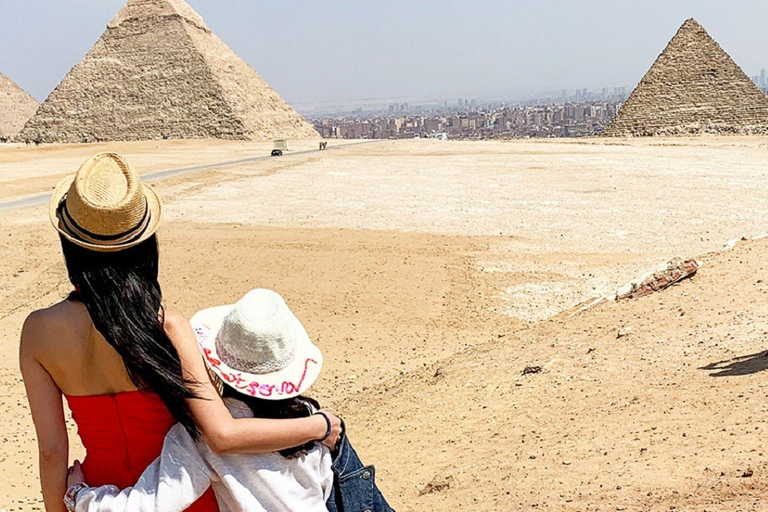 Cairo: Shared Half-Day tour of the Pyramids of Giza &guide