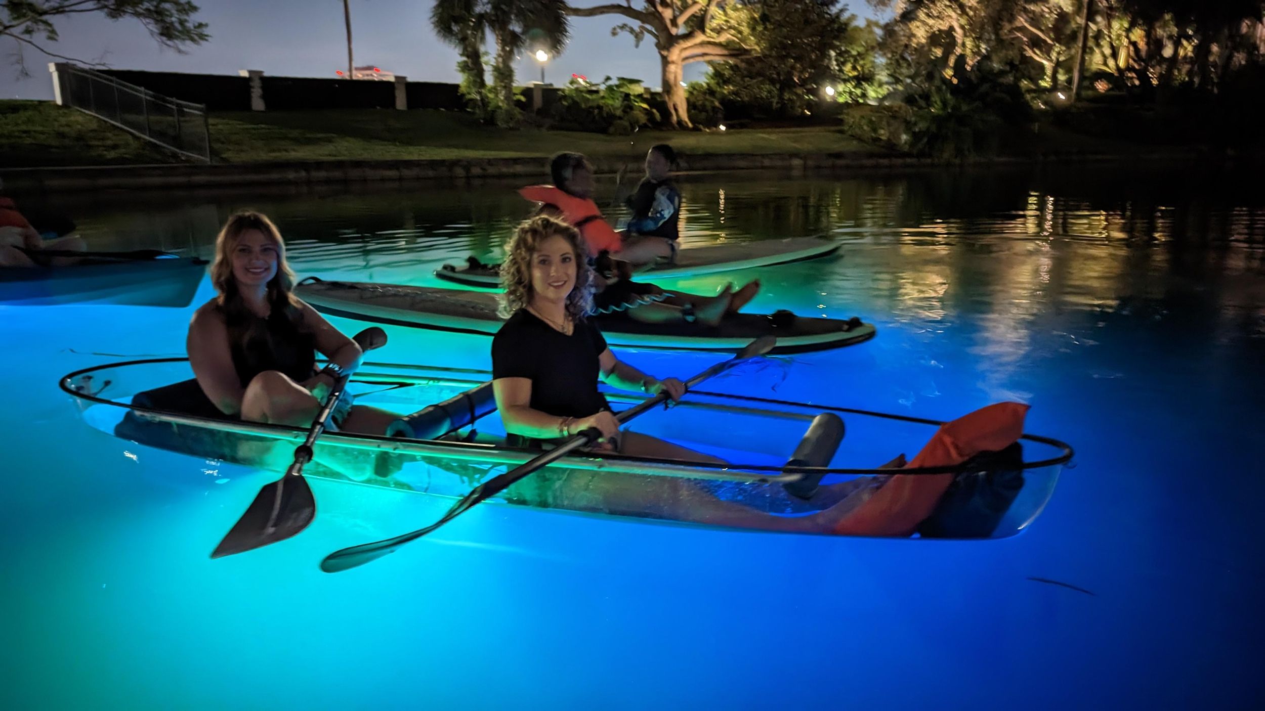 Orlando: LED Night Glow Clear Kajak oder Paddleboard Tour
