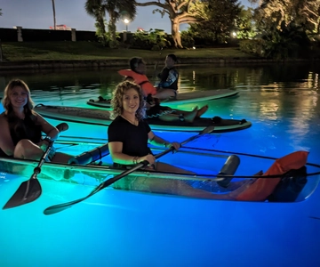 Orlando: Tour noturno de caiaque ou paddleboard com iluminação LED