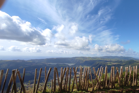 Wyspa São Miguel na jeepieCały dzień na wyspie São Miguel Jeepem