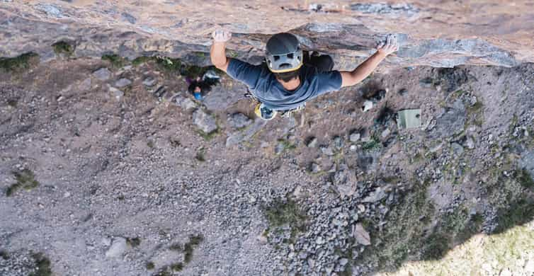 Rock climbing Cajón del Maipo | GetYourGuide