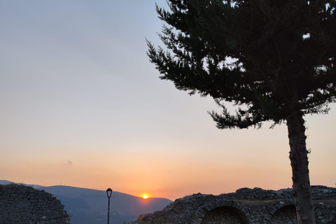 Tour della città di Berat - Tour culturale a piedi di 1001 AA