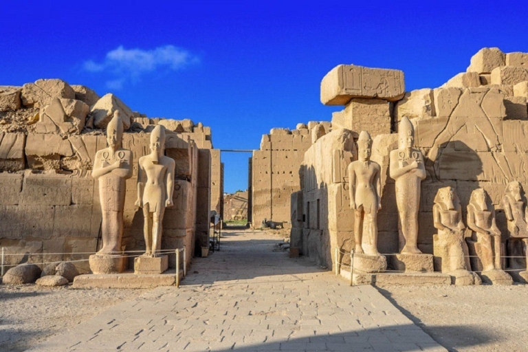 From Hurghada: Private Day tour of Luxor with guide, Lunch