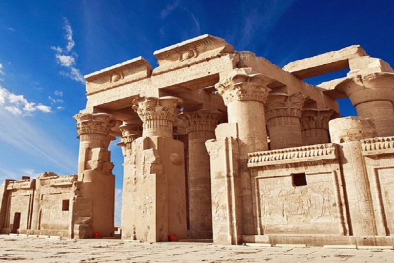 Aswan: Kom Ombo Day Tour with Luxor Transfer Kom Ombo: Shared Half-Day tour of Kom Ombo Temple with guide