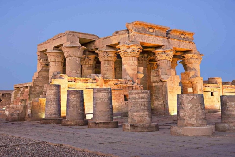 Assuan: Kom Ombo Tagestour mit Luxor-TransferKom Ombo: Gemeinsame Halbtagestour zum Tempel von Kom Ombo mit Führer