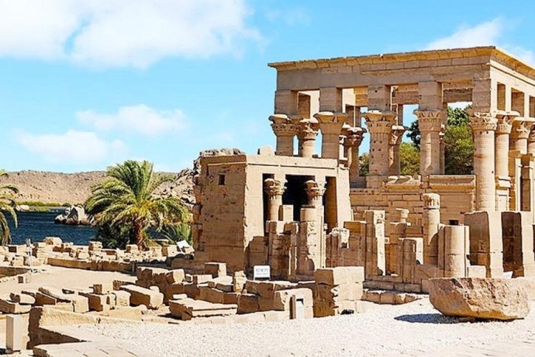 Assuan: Kom Ombo Tagestour mit Luxor-TransferKom Ombo: Gemeinsame Halbtagestour zum Tempel von Kom Ombo mit Führer
