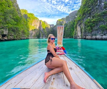 Phi Phi: Private Longtail Boat to Maya Bay with Snorkeling