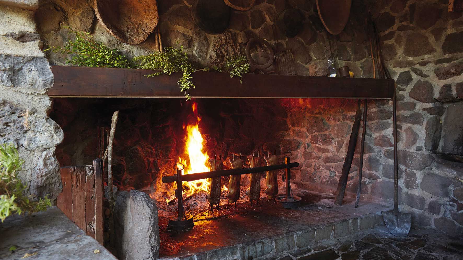 Von Cala Gonone aus: Essens-, Wein- und Handwerkstouren in Dorgali