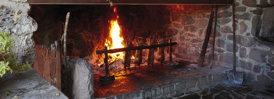 De Cala Gonone : Visites culinaires, œnologiques et artisanales à Dorgali