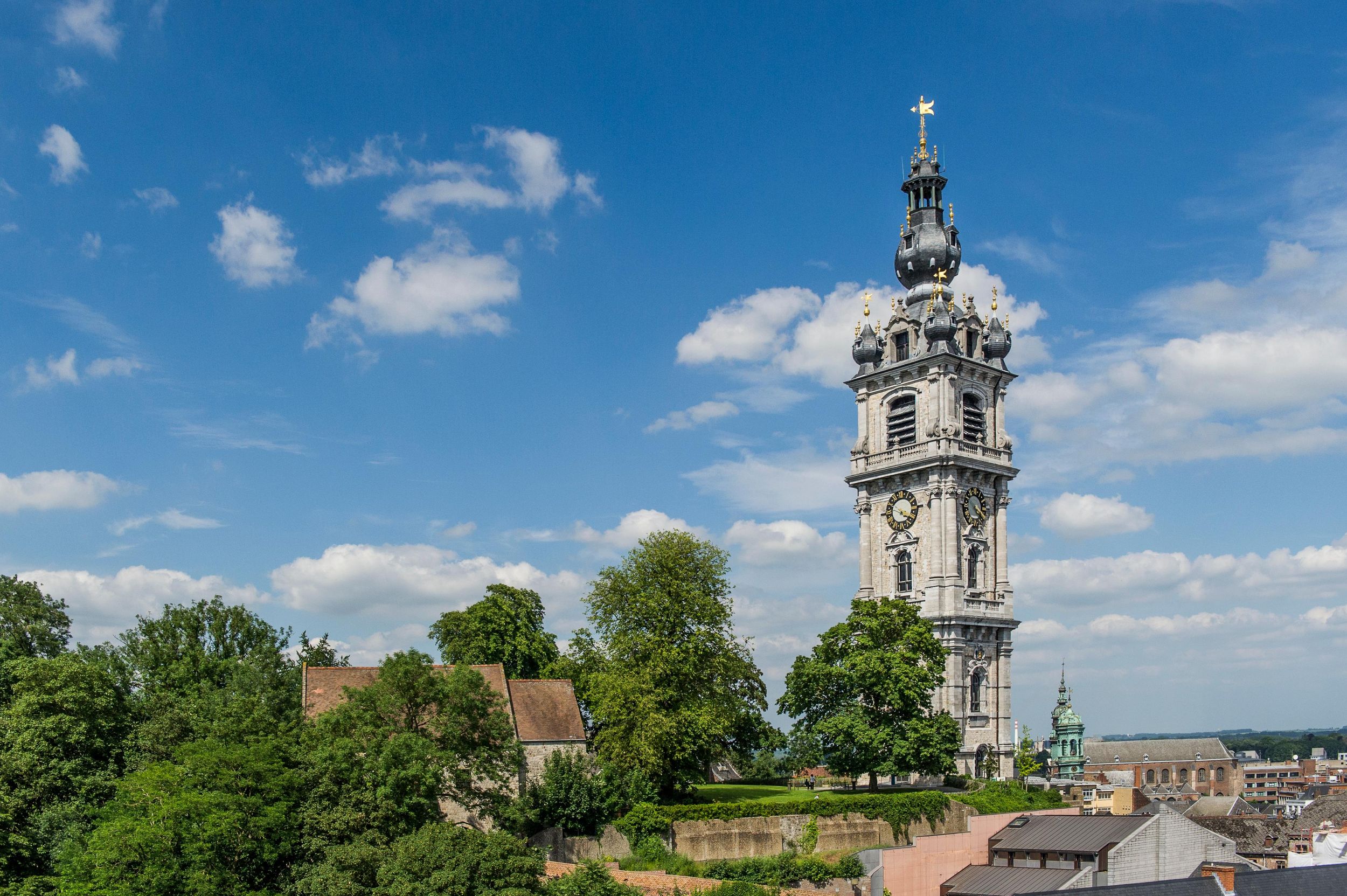 Mons : Der Glockenturm