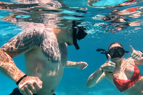 Hurghada: Passeio de lancha pela Ilha Nemo com mergulho com snorkel e almoçoIlhas Nemo com 2 paradas, mergulho com snorkel e lancheira