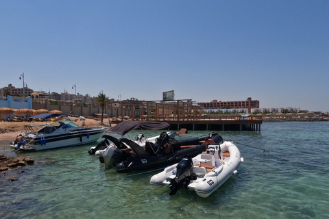 Hurghada: Passeio de lancha pela Ilha Nemo com mergulho com snorkel e almoçoIlhas Nemo com 2 paradas, mergulho com snorkel e lancheira