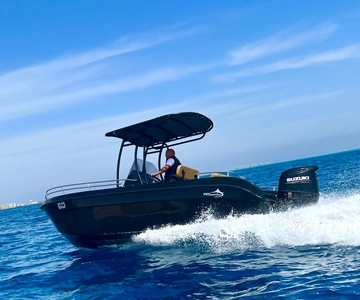 Hurghada: Nemo Island Speedboat Tour with Snorkeling & Lunch