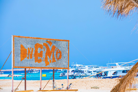 Hurghada: Descubre la playa de Nemo en la isla de Giftun en lancha rápidaIslas Nemo Con 2 paradas de snorkel