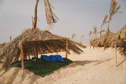 Hurghada: Passeio de lancha pela Ilha Nemo com mergulho com snorkel e almoçoIlhas Nemo com 2 paradas, mergulho com snorkel e lancheira