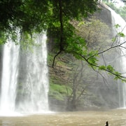 Accra: Cape Coast Heritage Tour with Lunch & Transfers