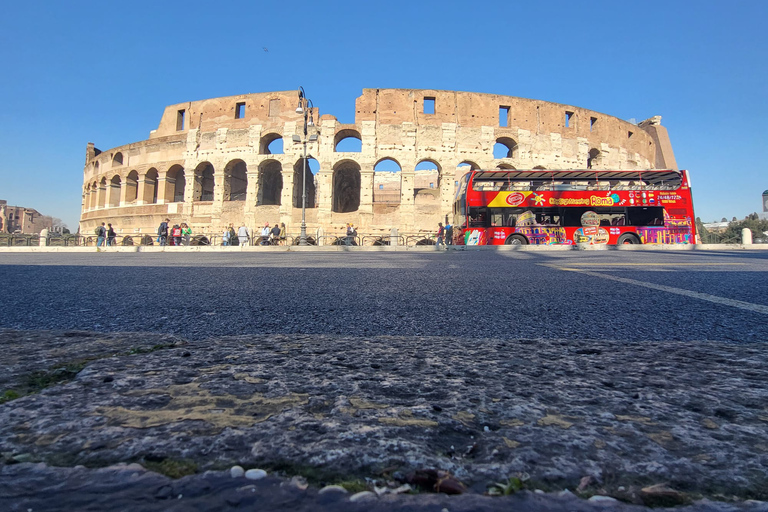 Roma: Excursão noturna em ônibus aberto com destaques da cidade9:00 PM Tour