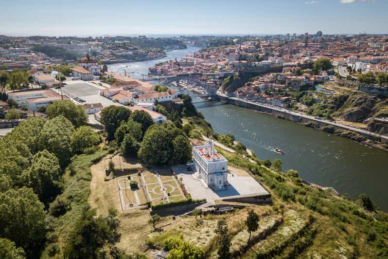 Exclusive Visit To The Geophysical Institute Of Porto | GetYourGuide