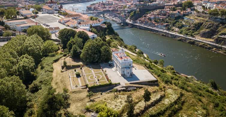 Exclusive Visit To The Geophysical Institute Of Porto | GetYourGuide