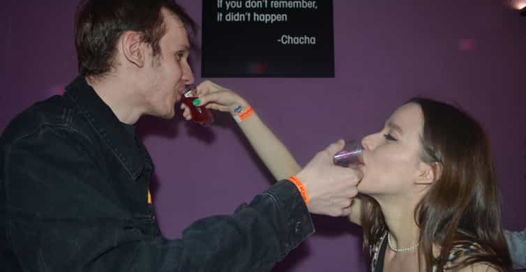 Baku: Guided Bar Crawl with Shots and Nightclub Entry photo 7