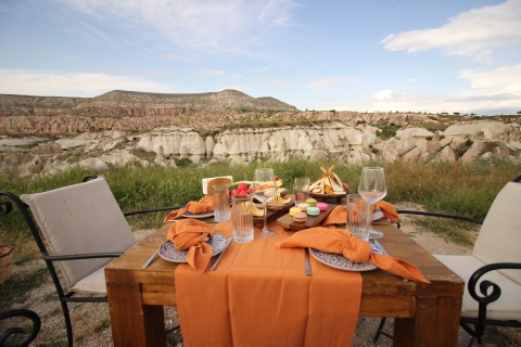 Picknick in de Rozenvallei van Cappadocië
