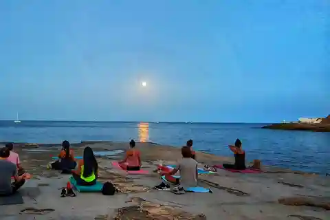 Aula de Yoga na Praia e Natação - Sliema