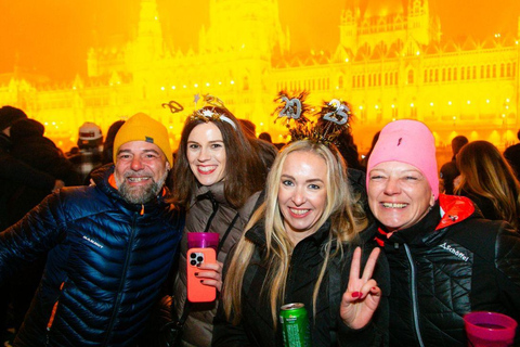 Budapest: New Year Boat Party Cruises with Unlimited DrinksSip &amp; Sail New Year&#039;s Day Premium Package