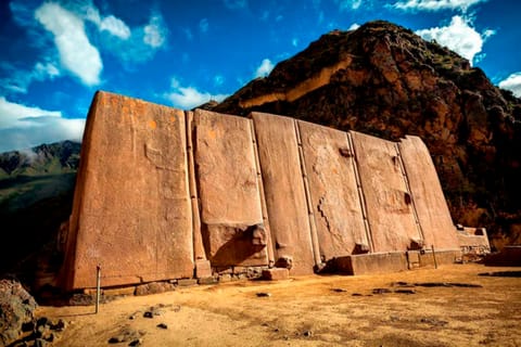 Tour Valle Sagrado Moray Salineras Ollantaytambo y Pisac