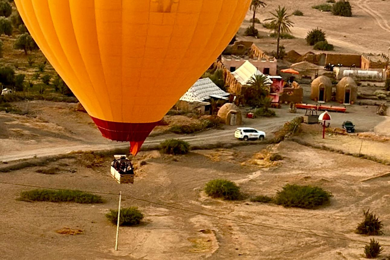 Marrakech: UNFORGETTABLE Flight,Berber Breakfast,certificateMarrakech: Balloon Flight, Berber Breakfast and certificate