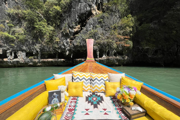 Khao Lak: Phang-Nga Bay Sunrise Trip by VIP Longtail boat