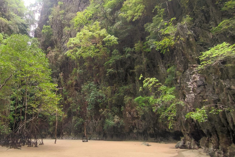 Khao Lak: Phang-Nga Bay Sunrise Trip by VIP Longtail boat