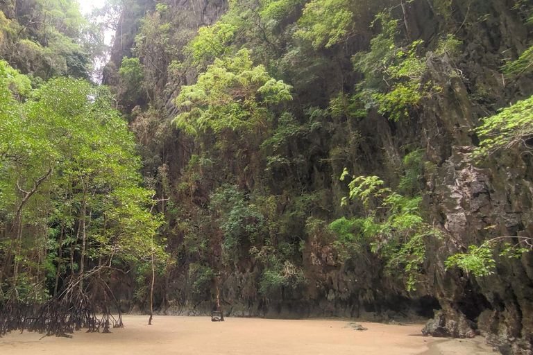 Khao Lak: Phang-Nga Bay Sunrise Trip by VIP Longtail boat