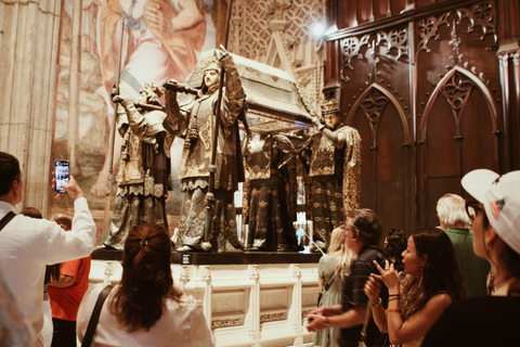 Seville: Royal Alcazar, Cathedral, and Giralda Tower Tour Spanish Tour