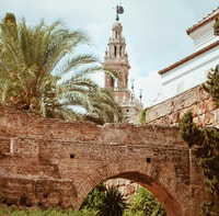 Séville, Alcazar royal, Cathédrale et Tour Giralda - Hizvo