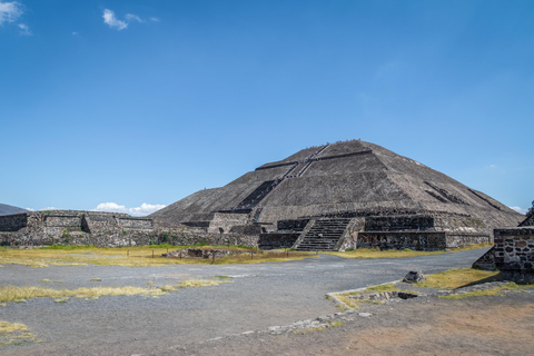 From Mexico City: 1-day tour of the Basilica of Guadalupe and Teotihuacan