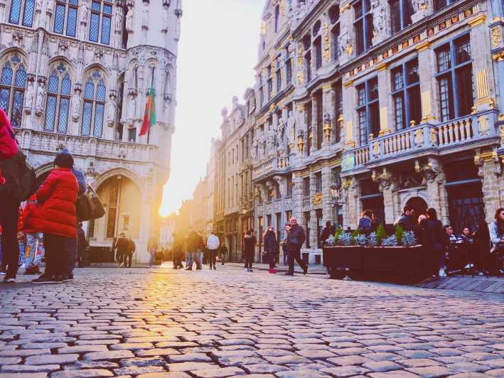 Brussels Highlights Walking and Bus Tour
