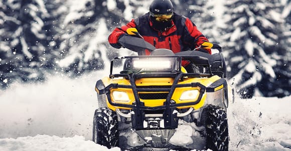 Rovaniemi: Quad-Fahrt und Eisfischen