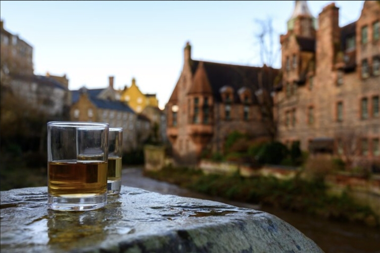 Desde Edimburgo: Tour Privado de un Día por el Whisky MPV de Lujo