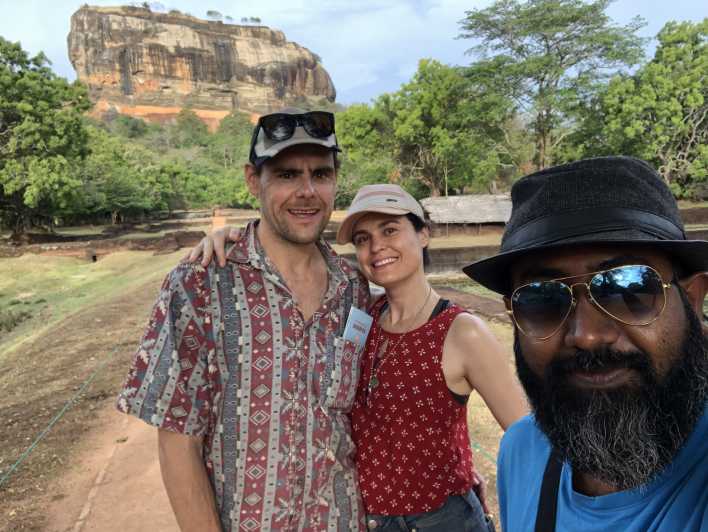 From Colombo: Sigiriya and Dambulla Private Full-Day Tour