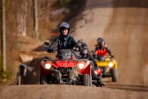 Rovaniemi: safári de quadriciclo, renas e visita à fazenda Husky