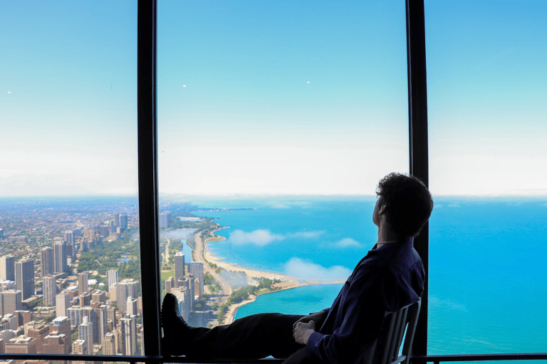 Chicago : 360 Chicago Observation Deck Sip and View Ticket